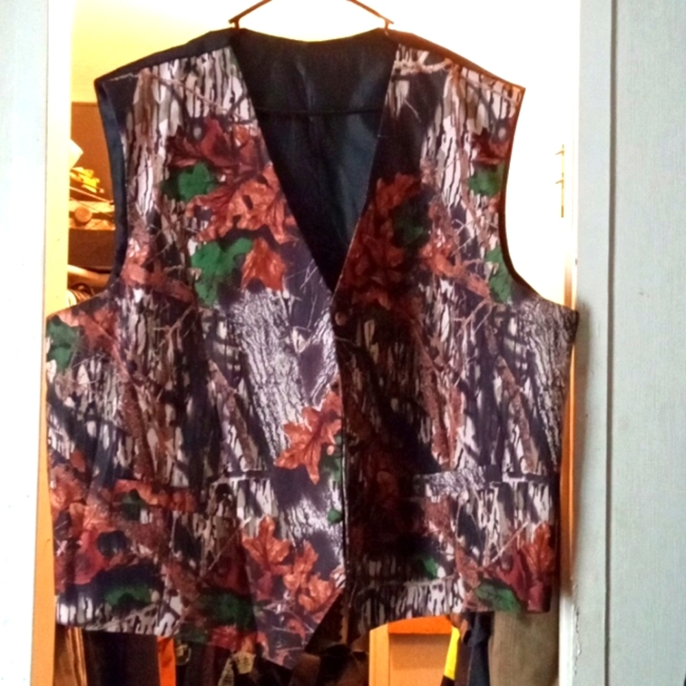 Formal Camo Vest